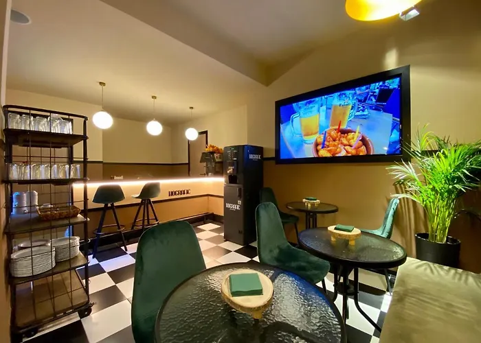 Hotel Hografic 2*