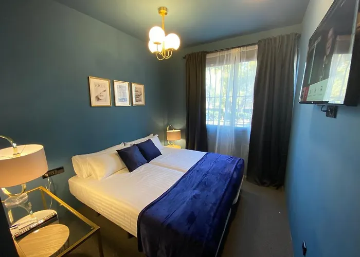Hografic Hotel 2*