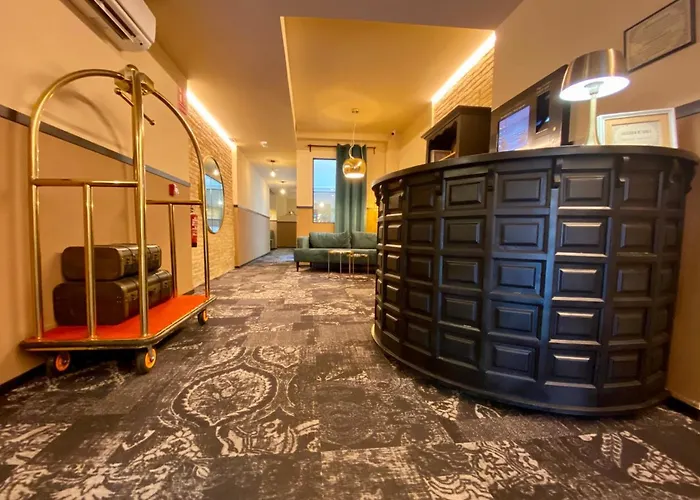 Hotel Hografic 2*